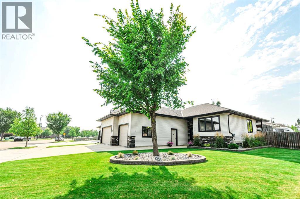 Listing photo – 2306 56 Street, Camrose