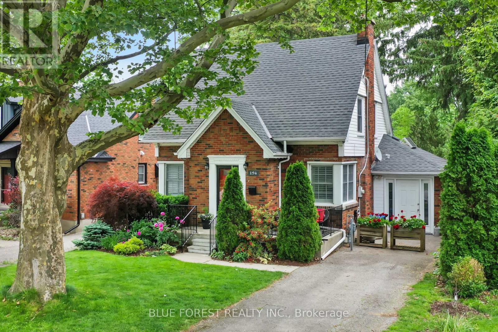 4 bedroom Single Family exterior, 194 Belgrave Avenue, London South (South G), Ontario