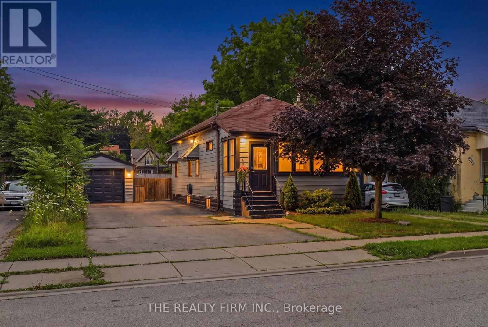 3 bedroom Single Family exterior, 946 Lorne Avenue, London East (East G), Ontario