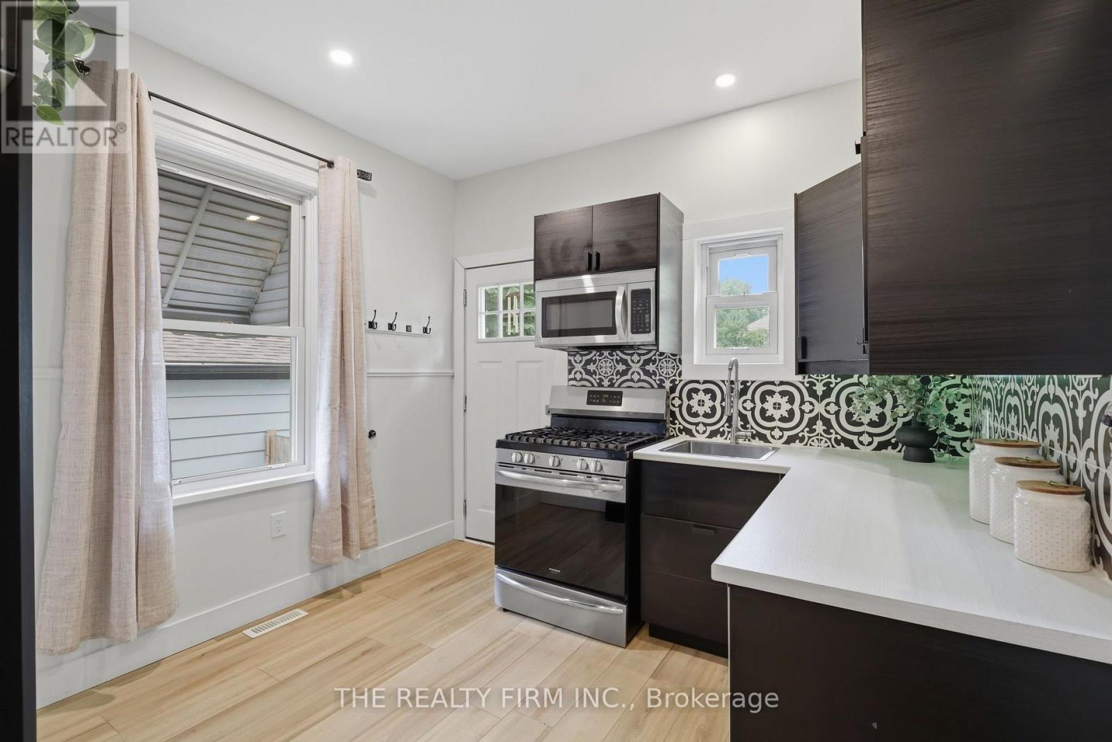946 LORNE AVENUE - Image 19