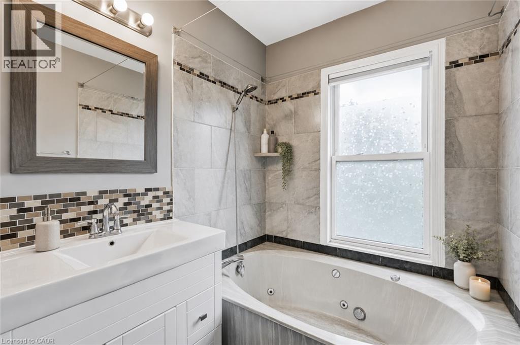 62 CEDAR Avenue - Image 27