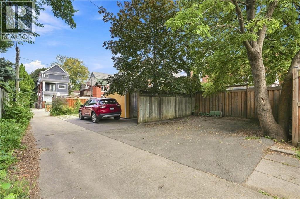 62 CEDAR Avenue - Image 39