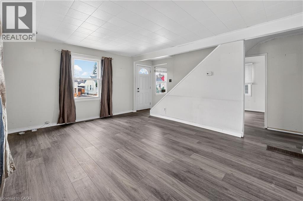 85 GRASS Avenue - Image 5