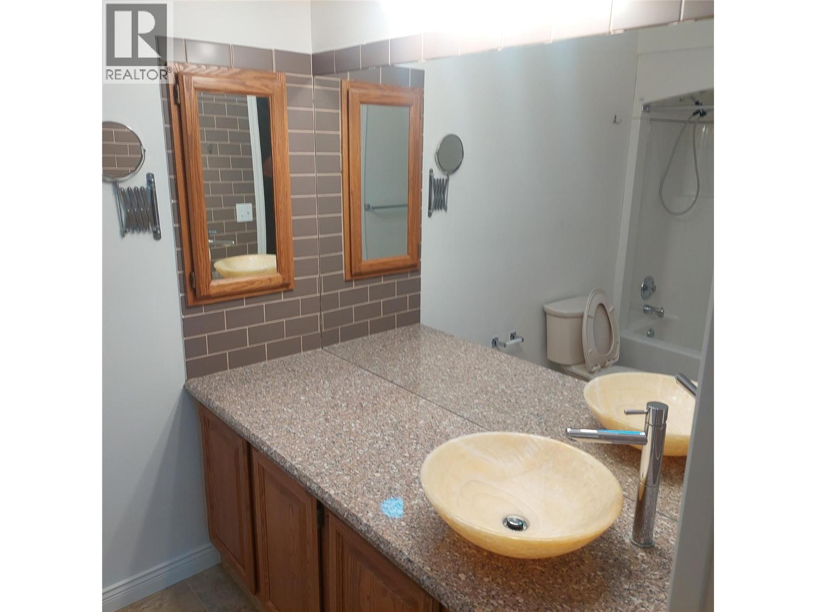 #69 950 Lanfranco Road - Image 16