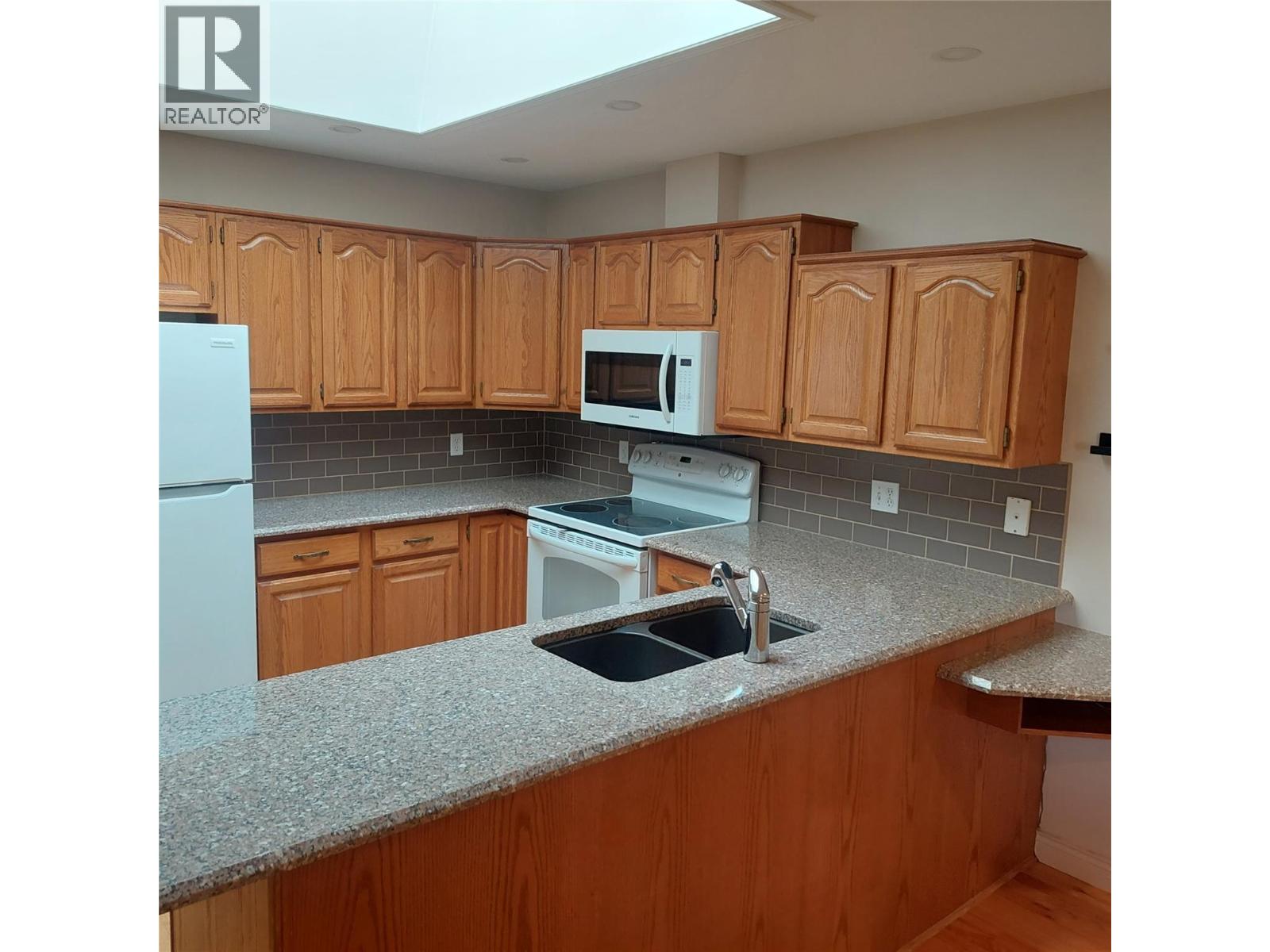#69 950 Lanfranco Road - Image 8