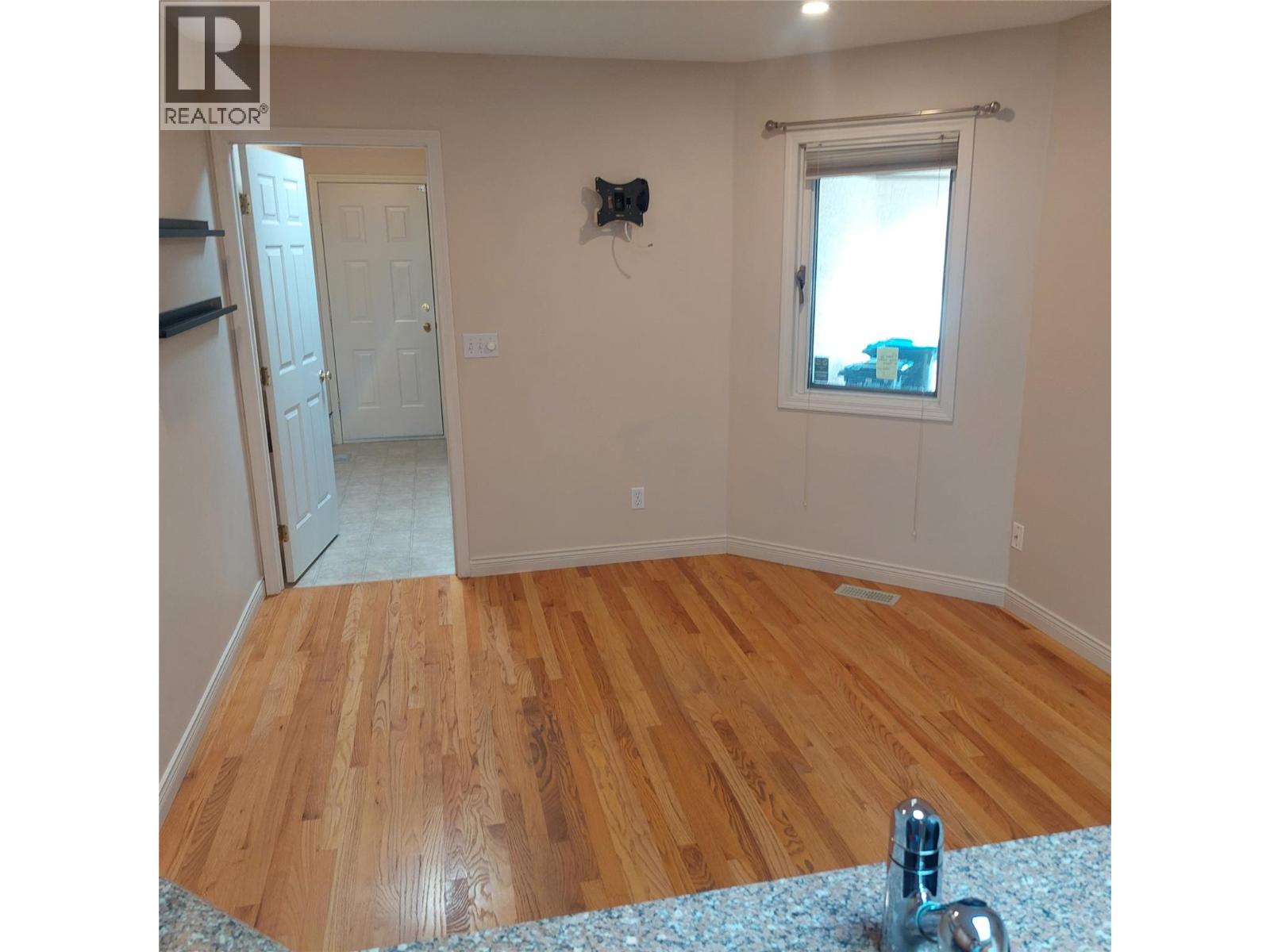 #69 950 Lanfranco Road - Image 11