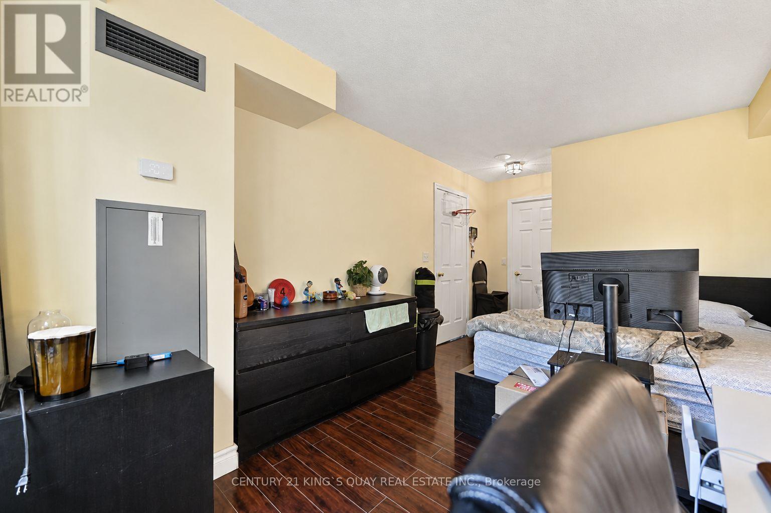 #503 26 OLIVE AVENUE - 21