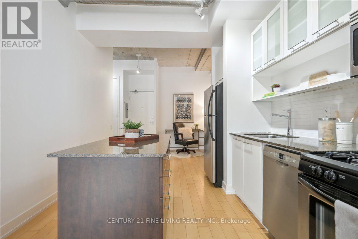 #211 66 PORTLAND STREET - 13