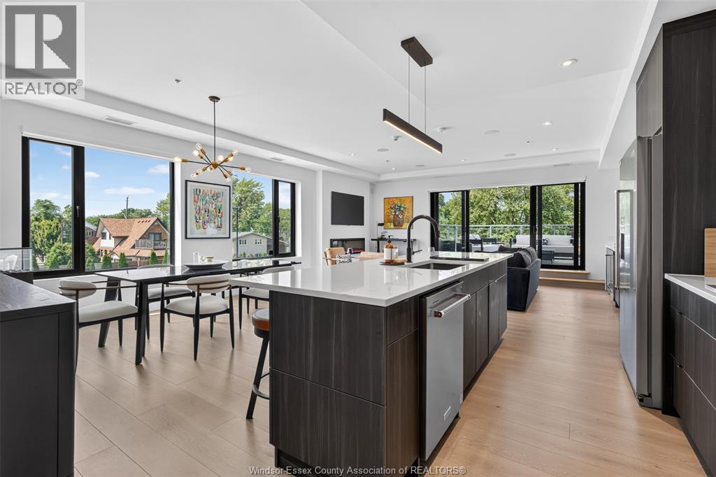 #202 14400 Tecumseh ROAD East - 12
