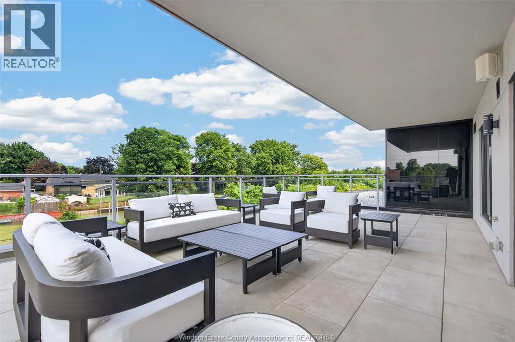 #202 14400 Tecumseh ROAD East - 17