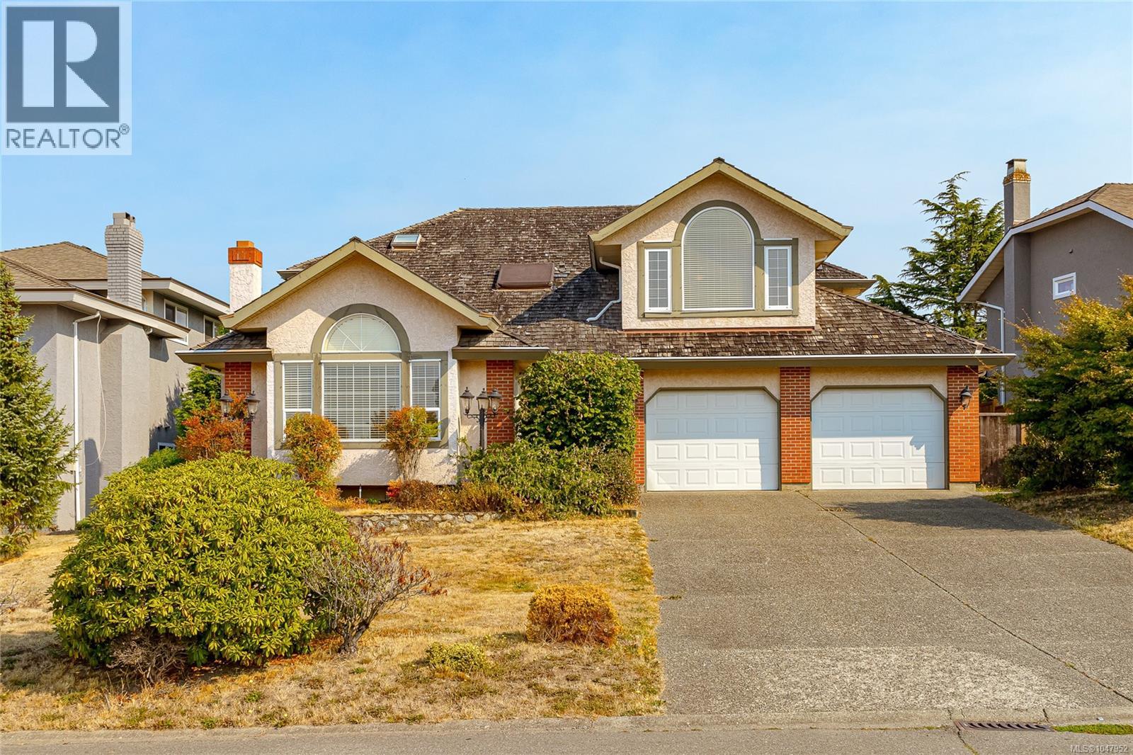 1880 Francisco Terrace, Saanich