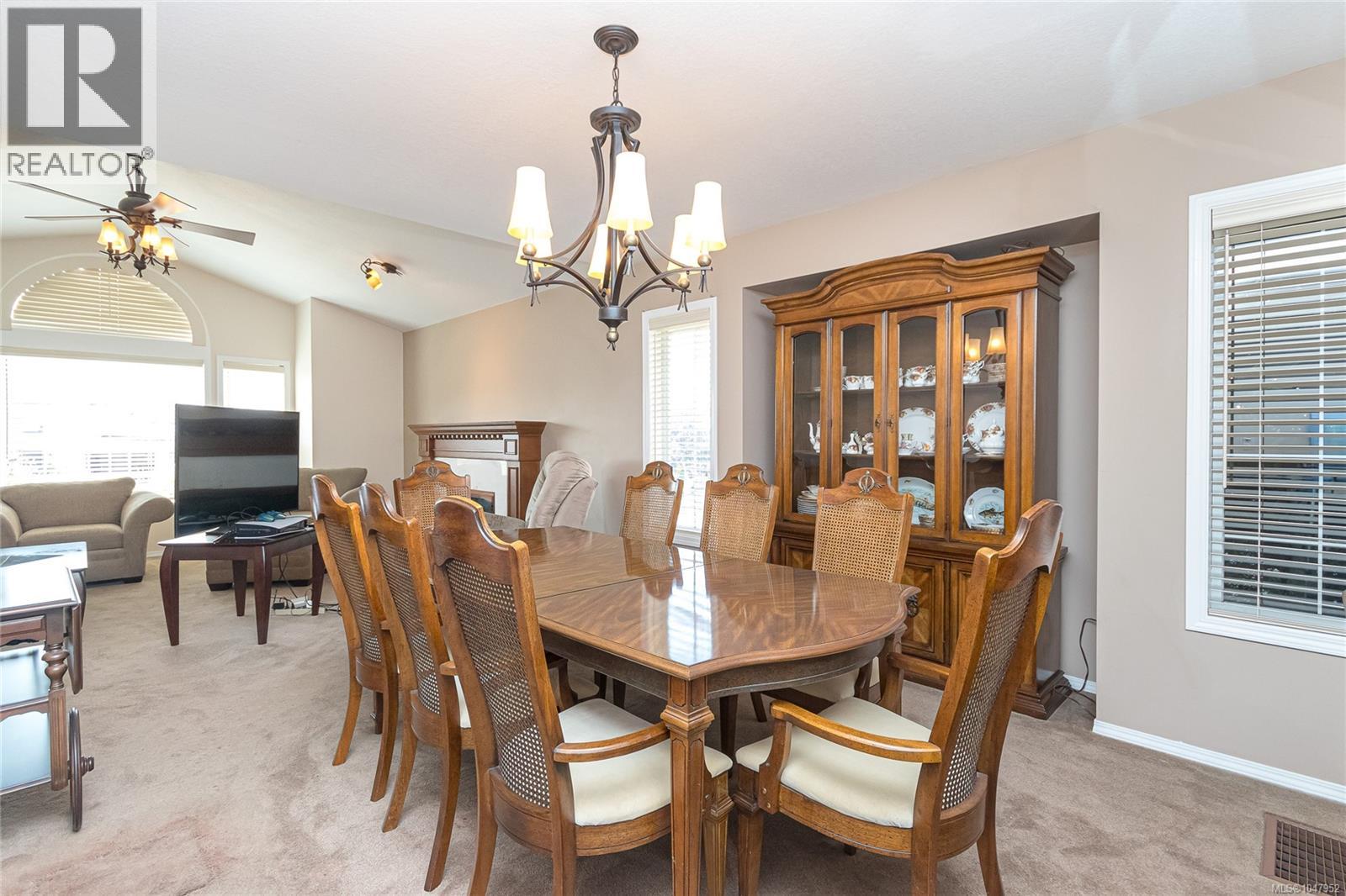  1880 Francisco Terrace, Saanich