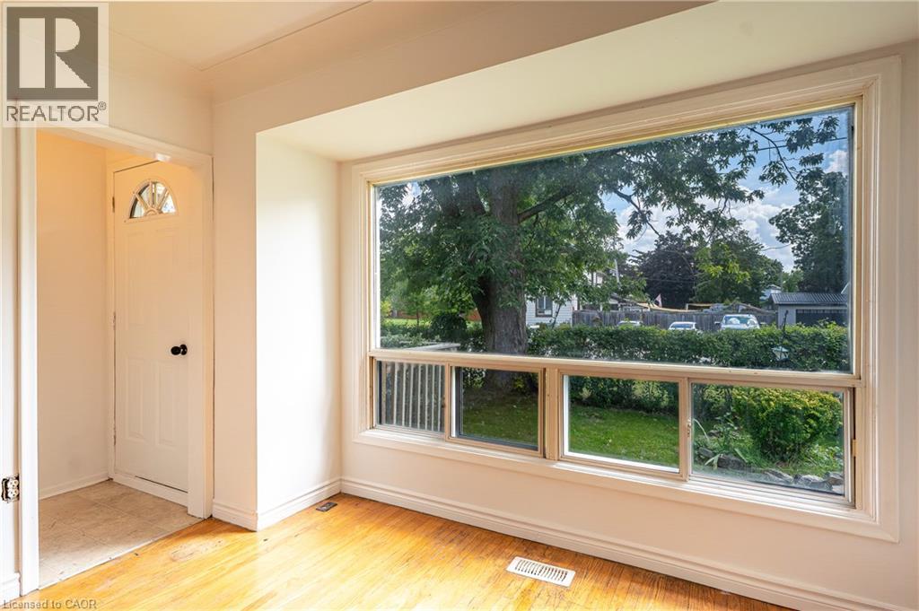 295 MILLVUE Street — photo 2