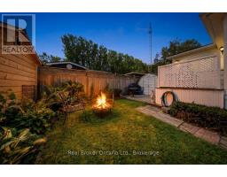 428 Pine Pass, Centre Wellington, ON N1M2W5 Photo 35