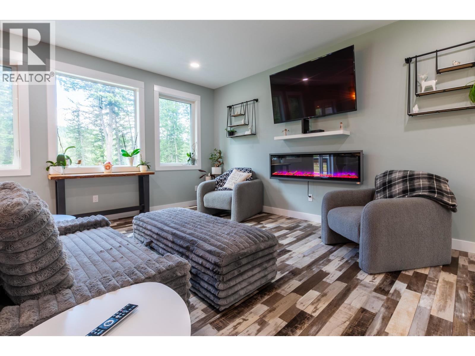 14770 NECHAKO CRESCENT - 11