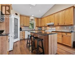 4594 Maple Guard Dr, Bowser, BC V0R1G0 Photo 28