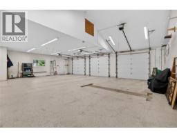 4594 Maple Guard Dr, Bowser, BC V0R1G0 Photo 68