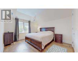 302 Johnston Avenue N, Toronto, ON M2N1H7 Photo 25