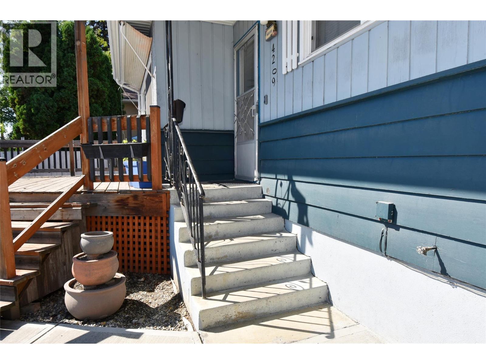 4209 27th Avenue - 11