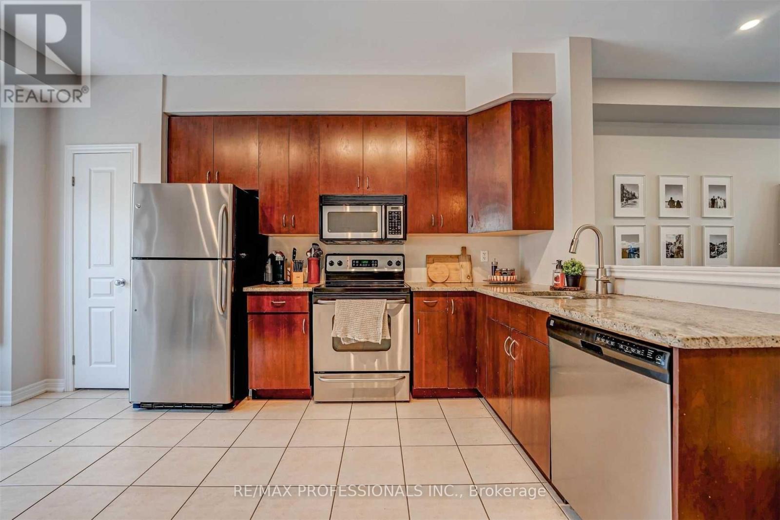 676 ROWLEY COMMON - 6