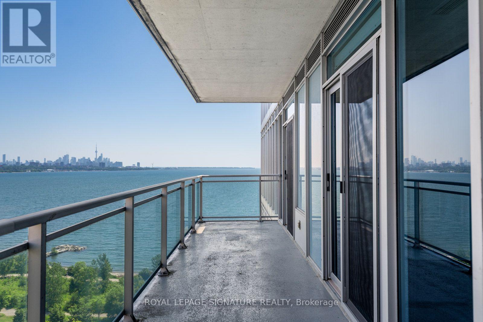 #1103 58 MARINE PARADE DRIVE - 31