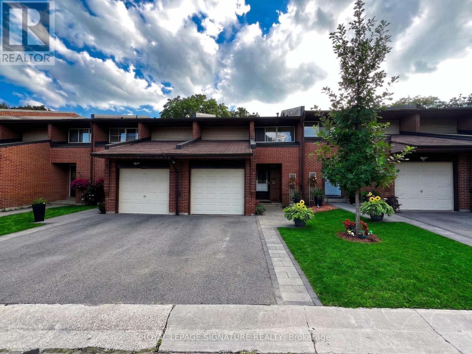 Photo of 2301 Derry Road
