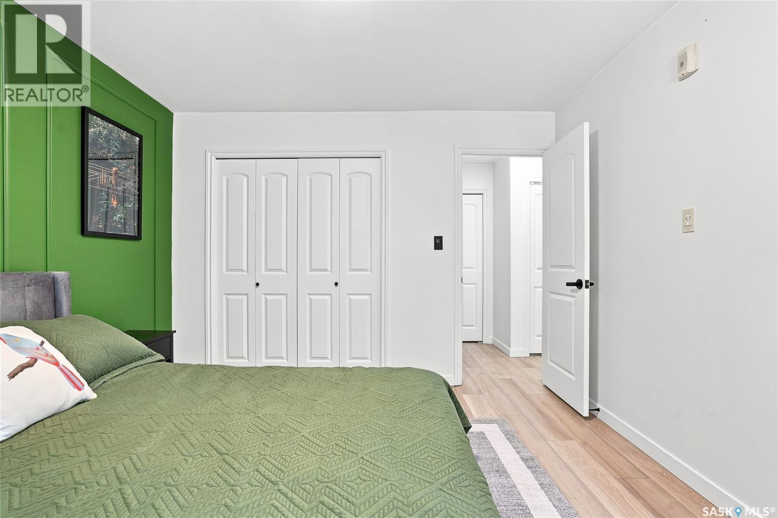 #207 250 Pinehouse PLACE - 15