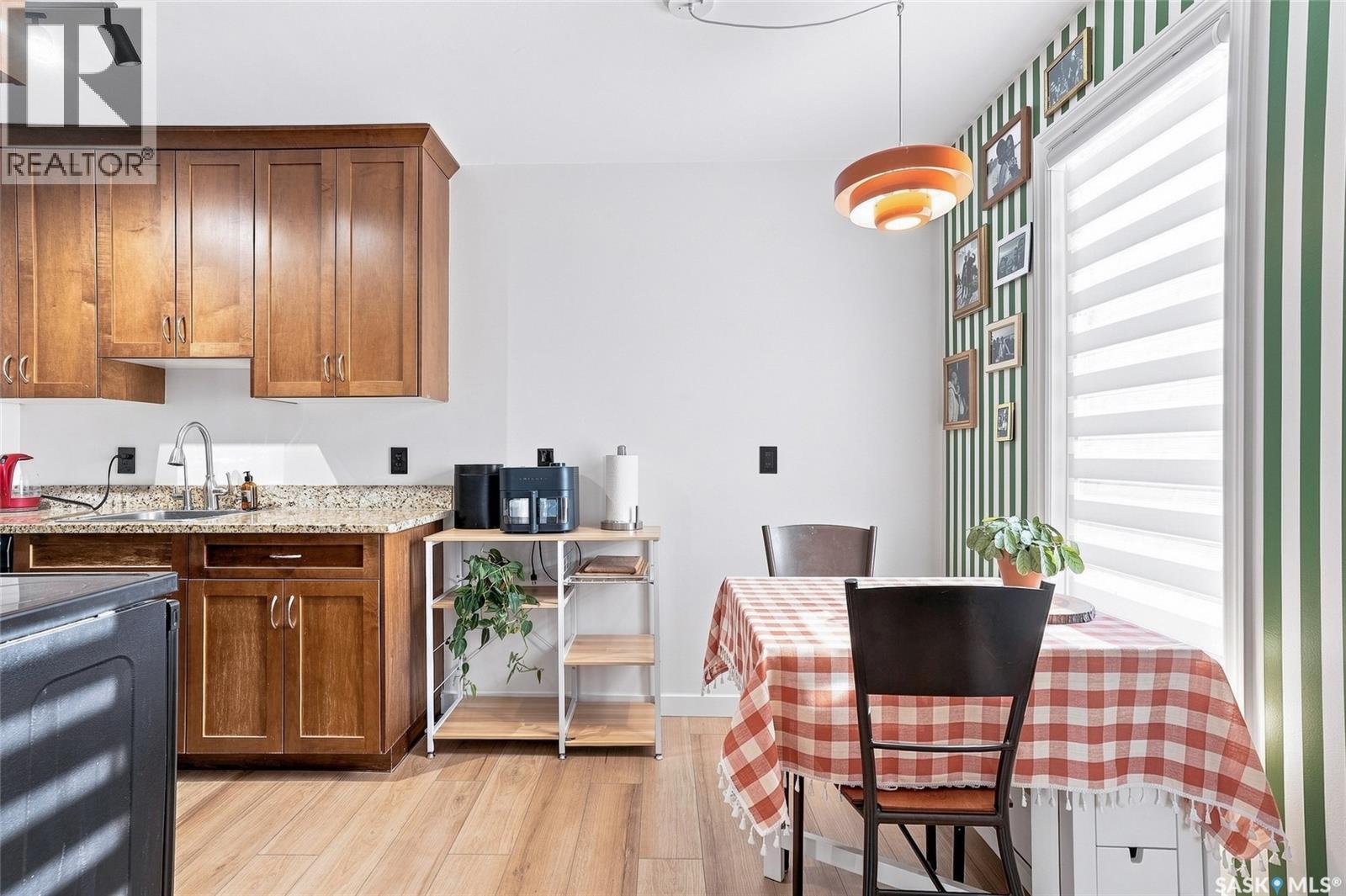 #207 250 Pinehouse PLACE - Image 7