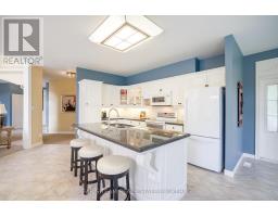 Sunroom - 1037 Rockcastle Road, Gravenhurst, ON P0E1N0 Photo 8
