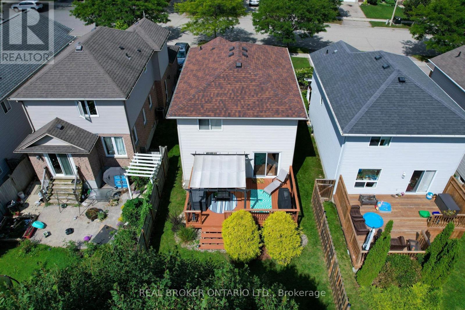 326 ROSETTE DRIVE - 35