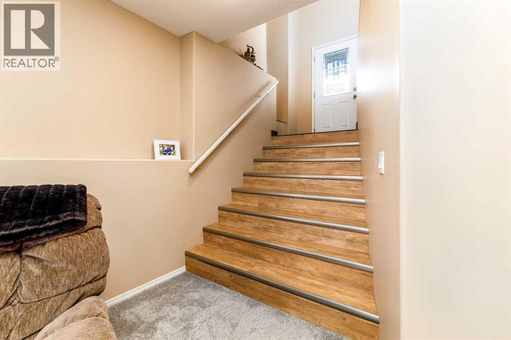 8 Innes Close - 25