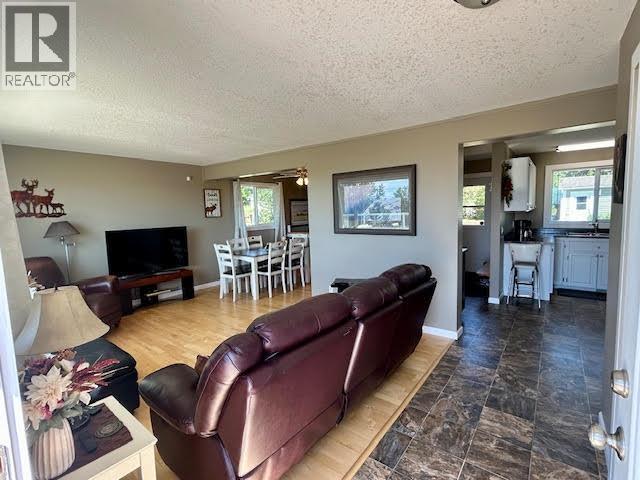 5208 W 54 AVENUE - 23