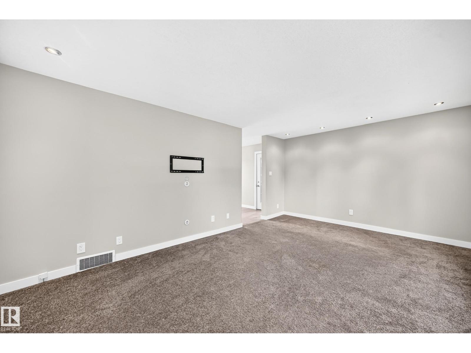 12730 90 ST NW - 14