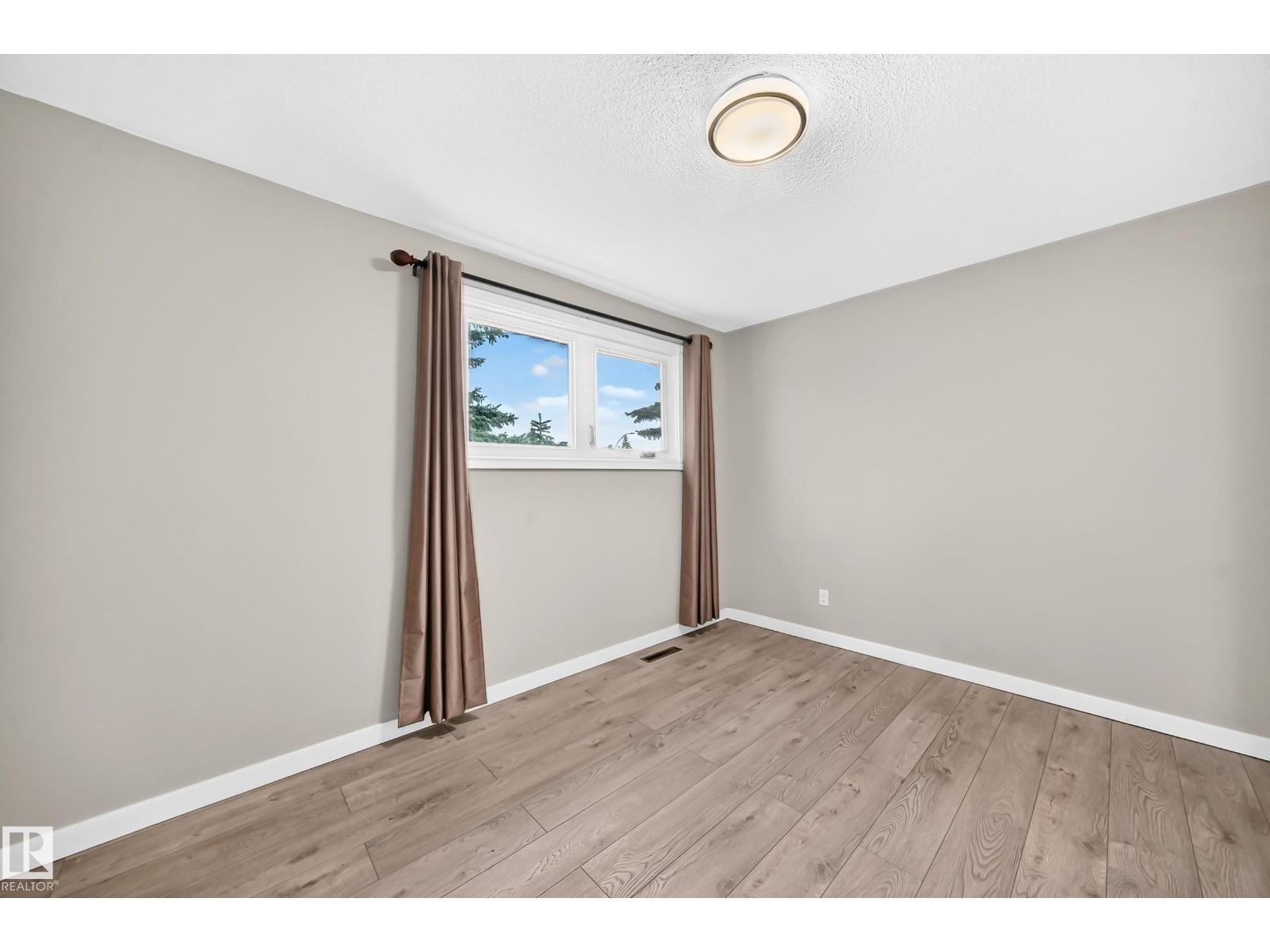 12730 90 ST NW - 19