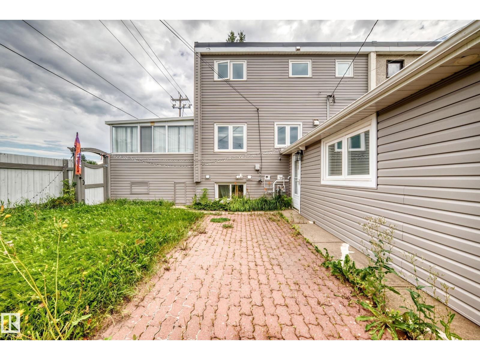 12730 90 ST NW - 56
