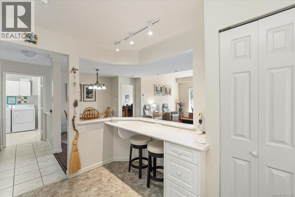 #403 5620 Edgewater Lane - Image 14