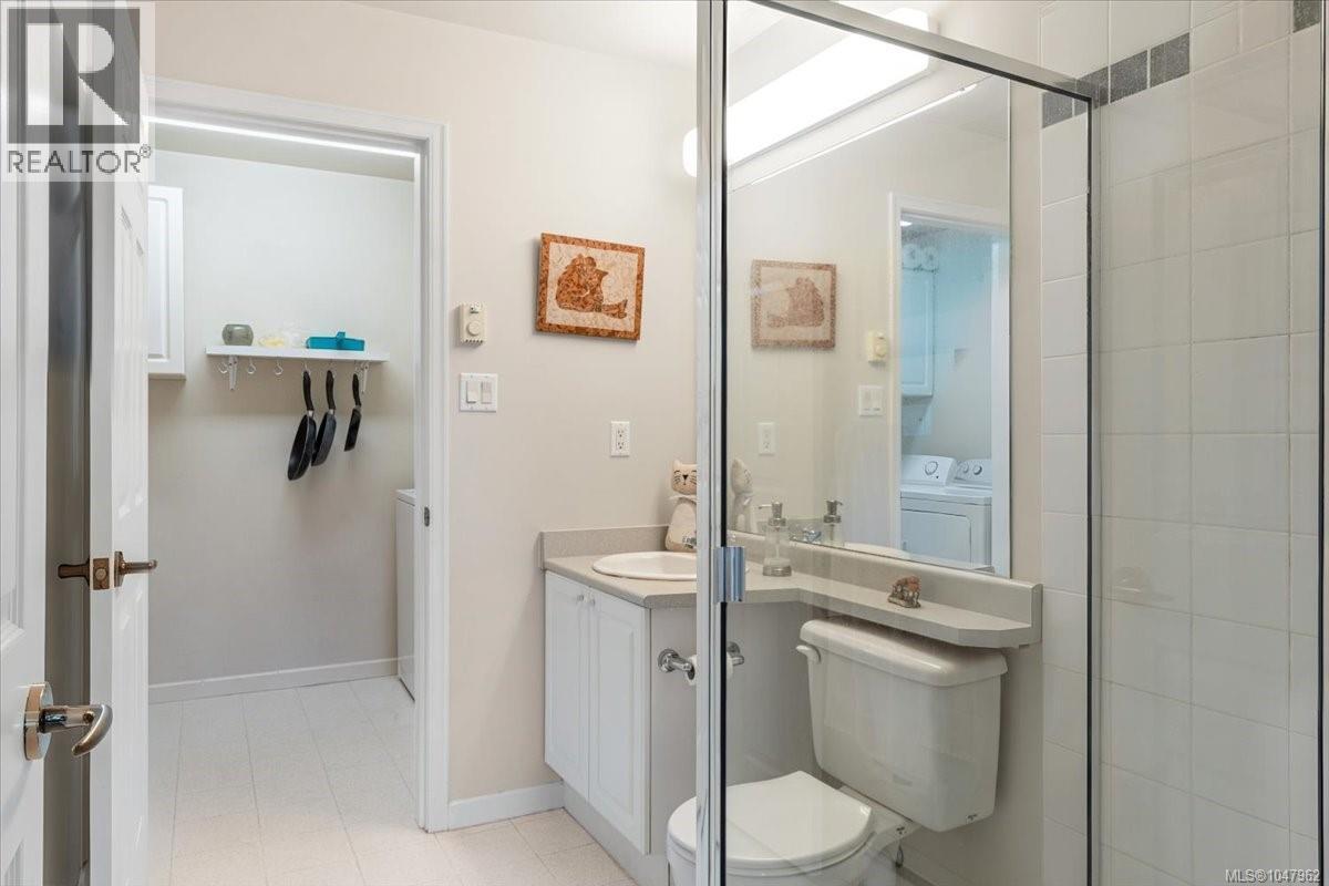 #403 5620 Edgewater Lane - 23