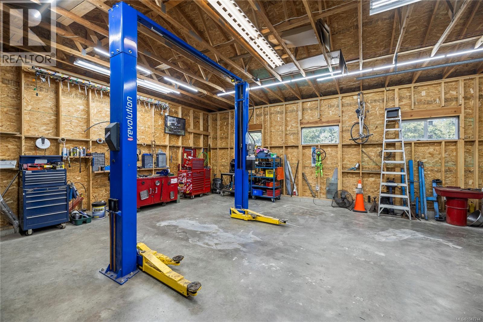 2301 Jingle Pot Rd - 39