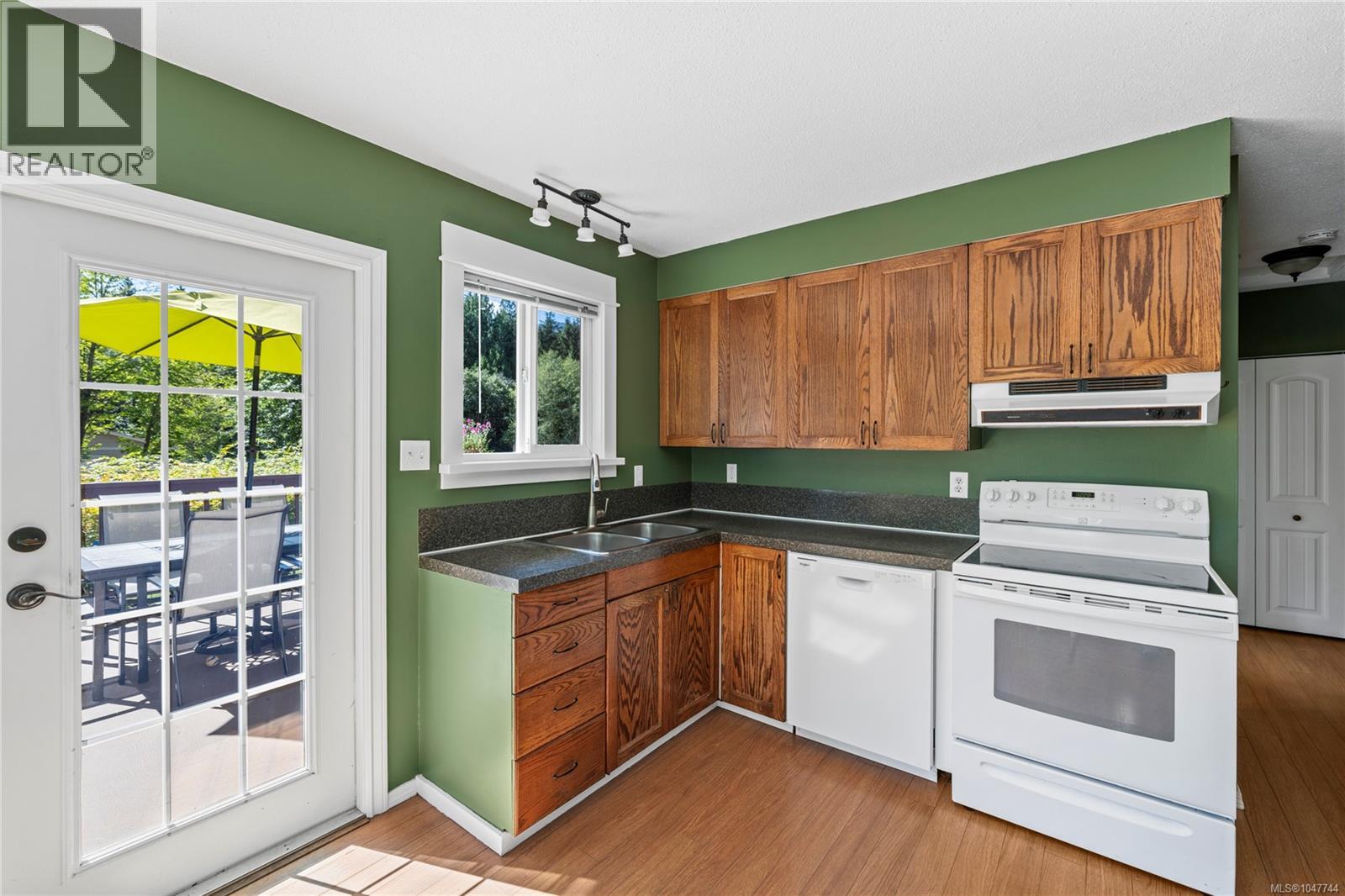 2301 Jingle Pot Rd - Image 7