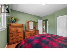 2301 Jingle Pot Rd, Nanaimo, BC V9R6W2 Photo 14