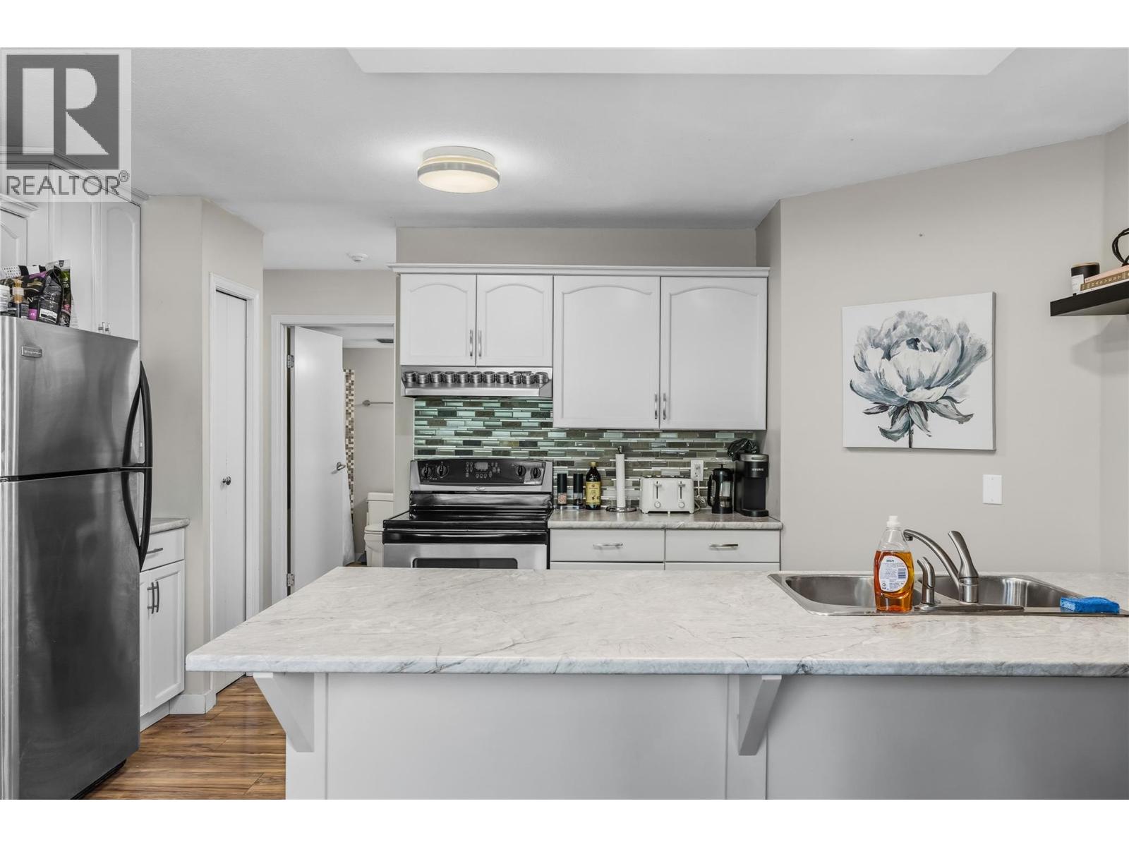 #234 3842 Gordon Drive - 8