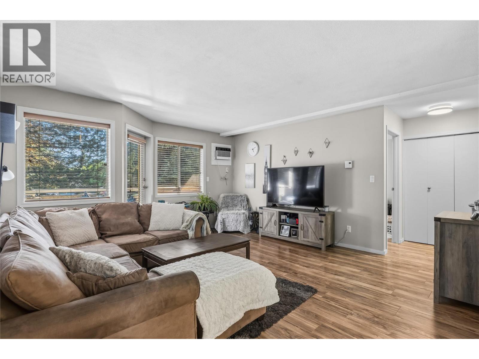 #234 3842 Gordon Drive - 4