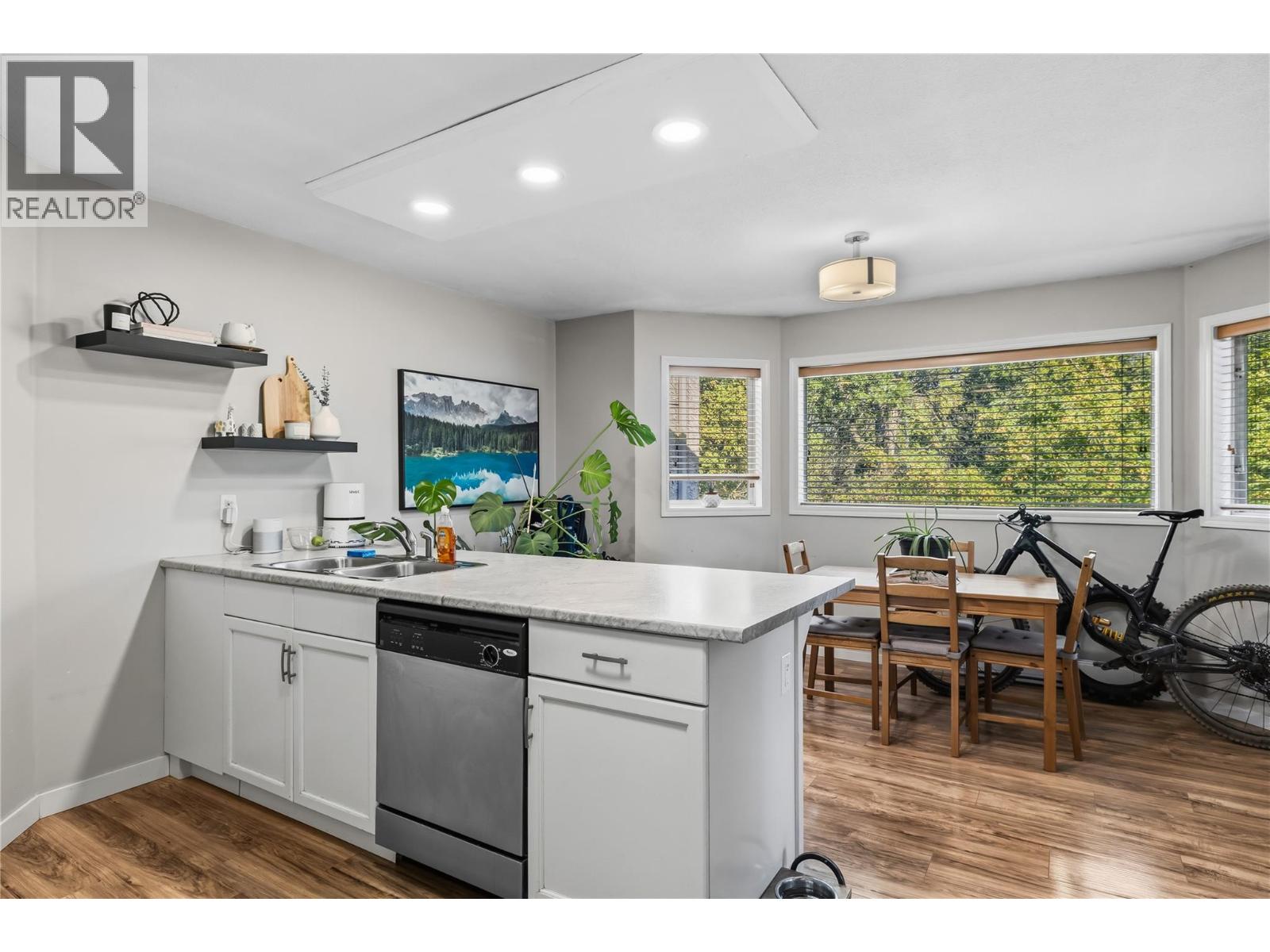 #234 3842 Gordon Drive - Image 10