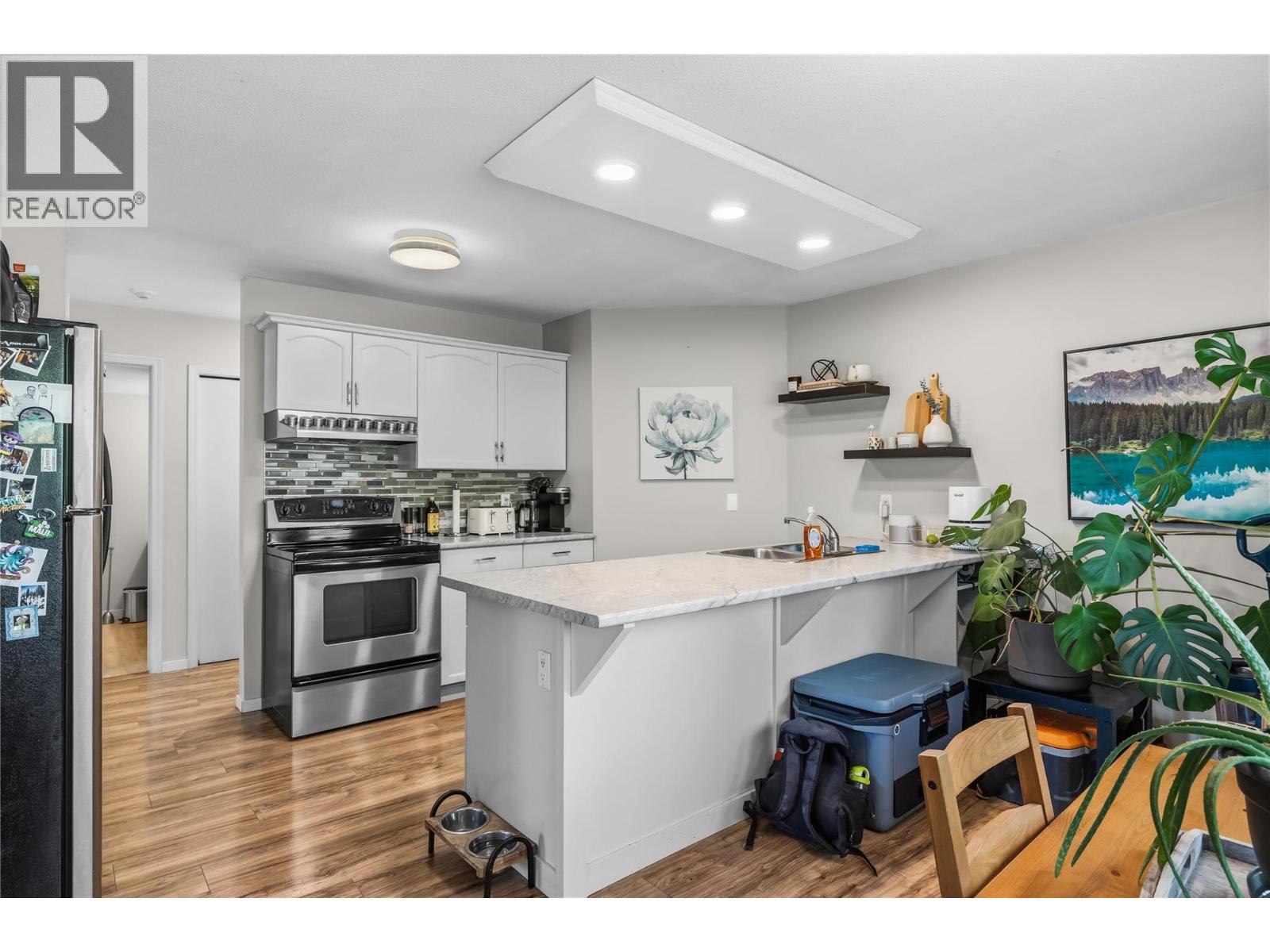 #234 3842 Gordon Drive - Image 9
