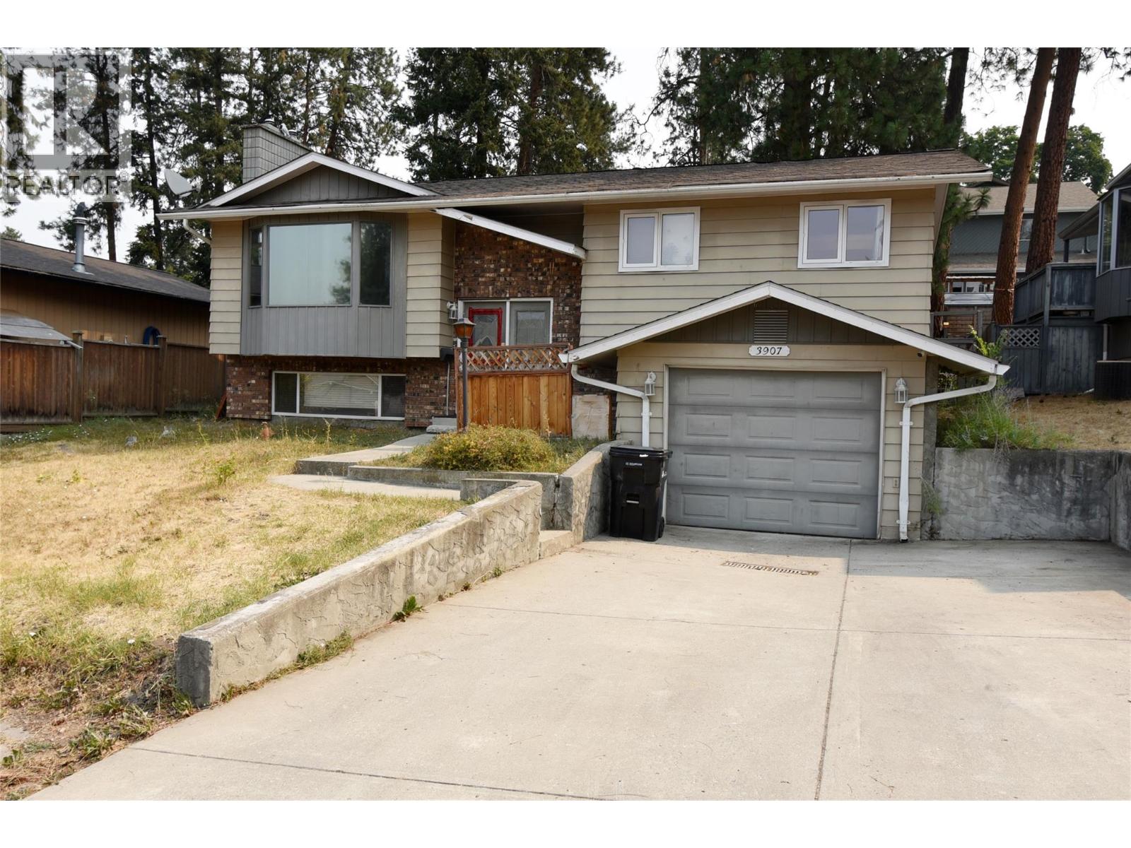 3907 17 Street - 2