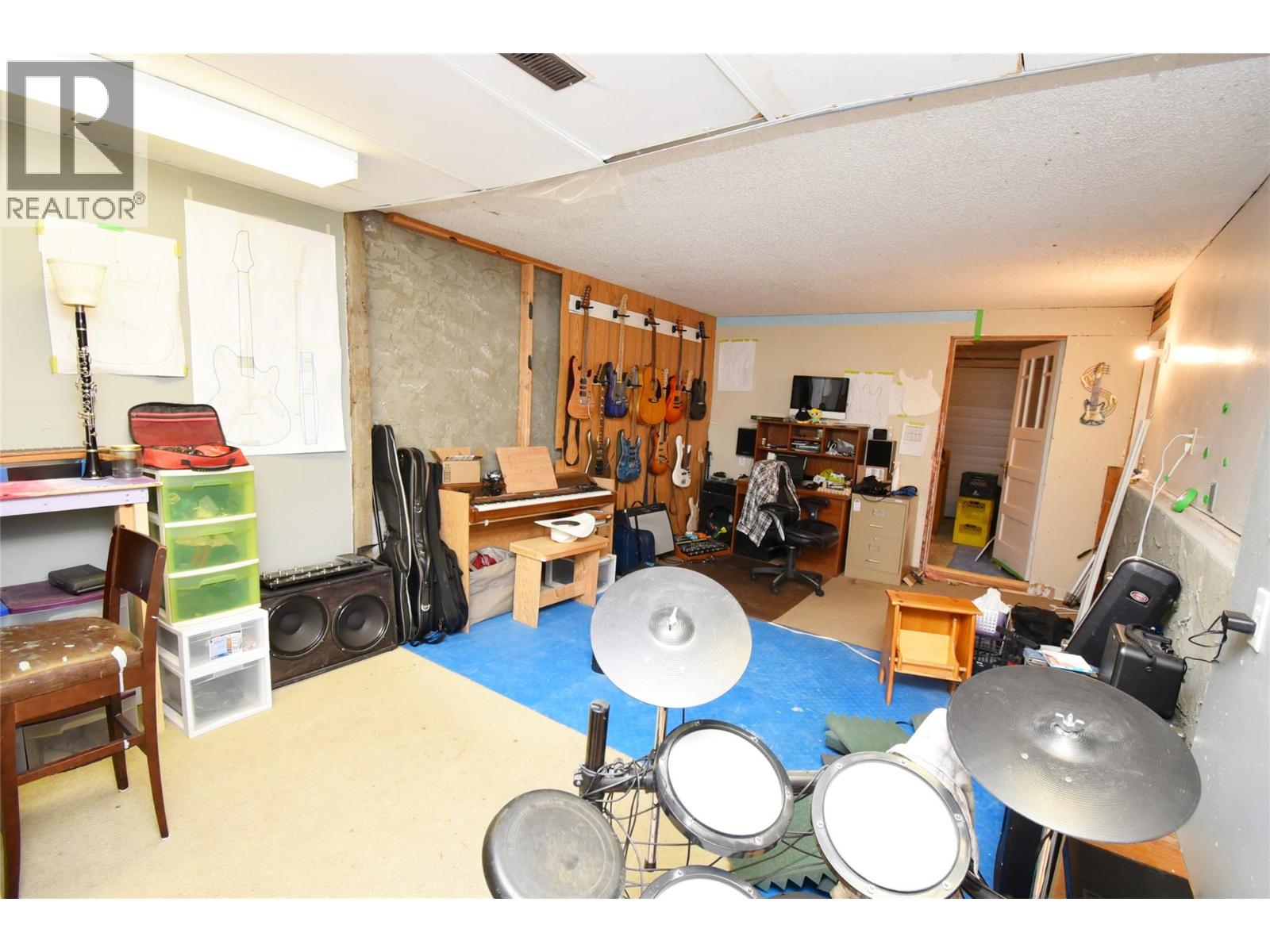 3907 17 Street - 55