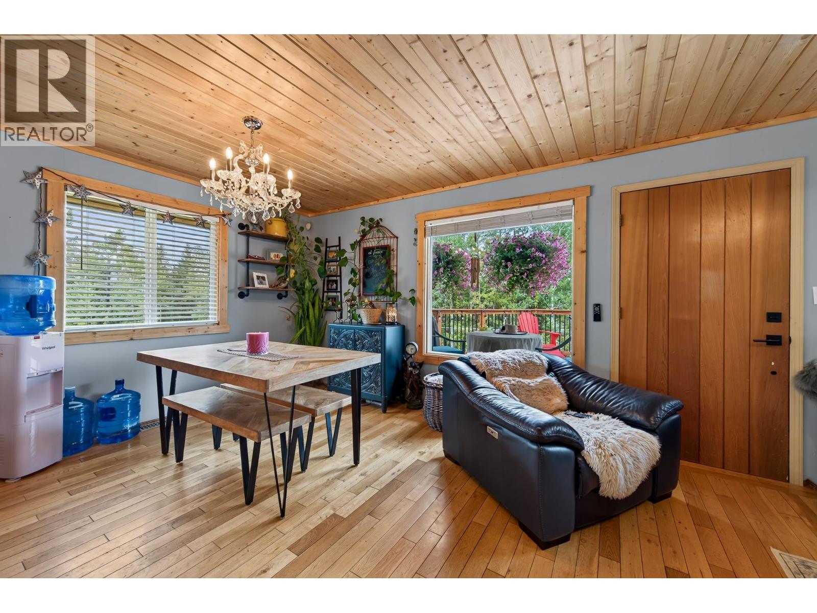 6294 MULLIGAN DRIVE - 14
