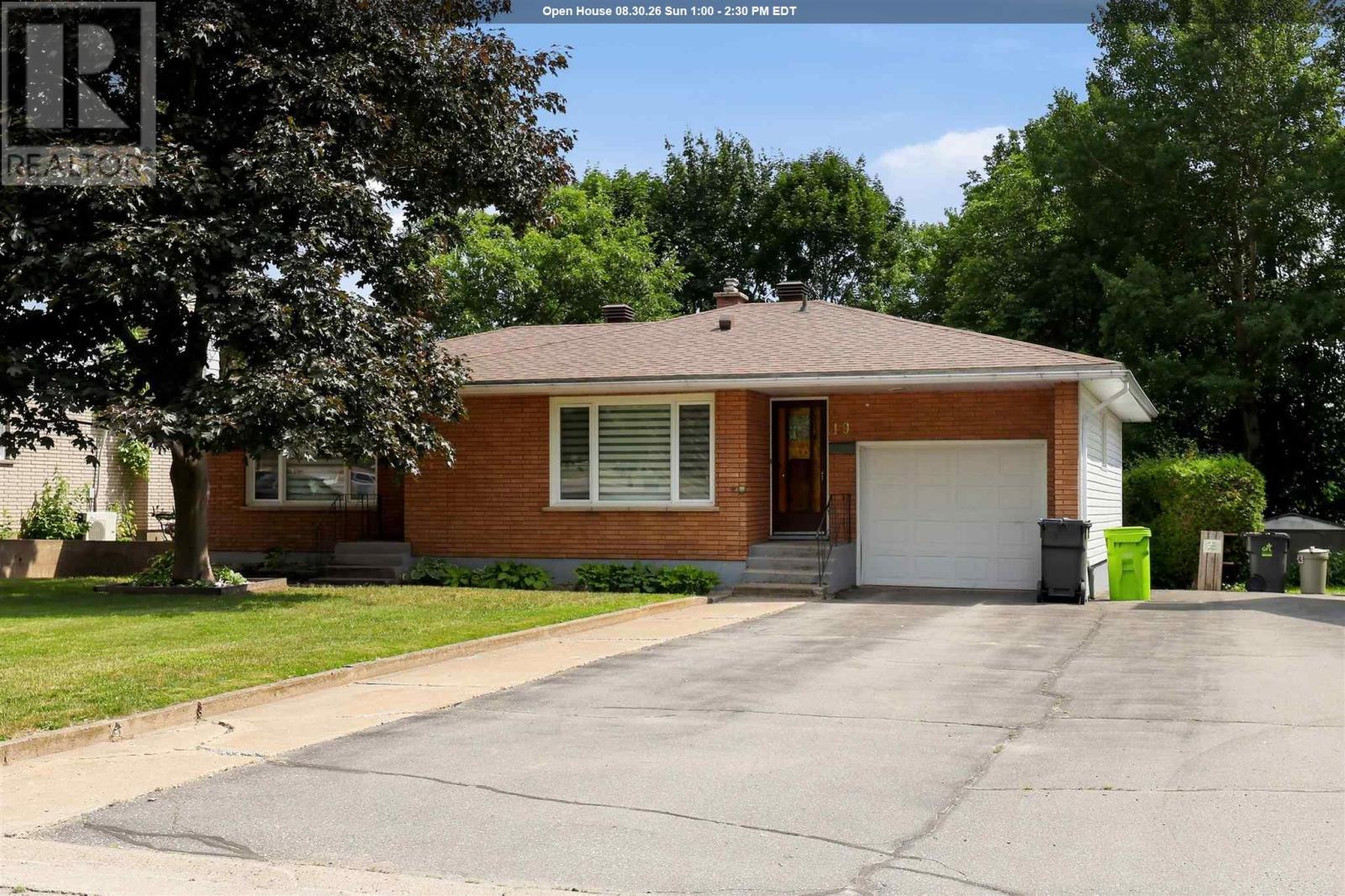 19 Grandriver CRES