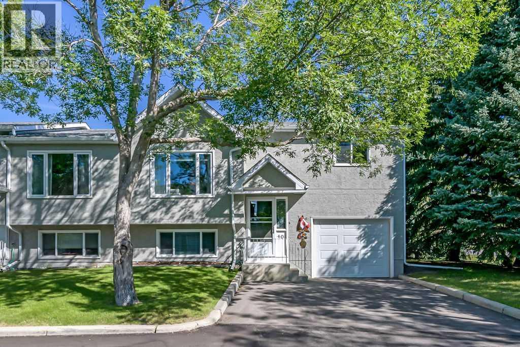 401 Fairway Lane NW - 1