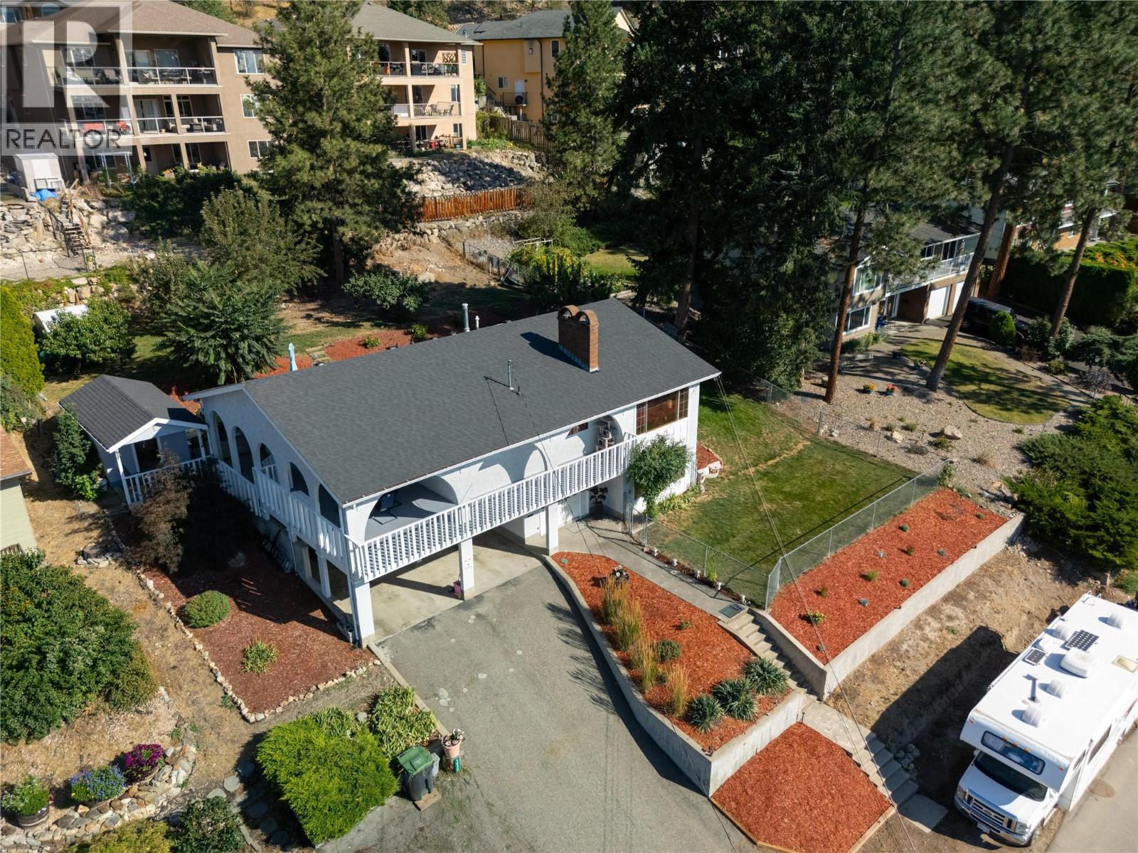 1035 Toovey Road - 1
